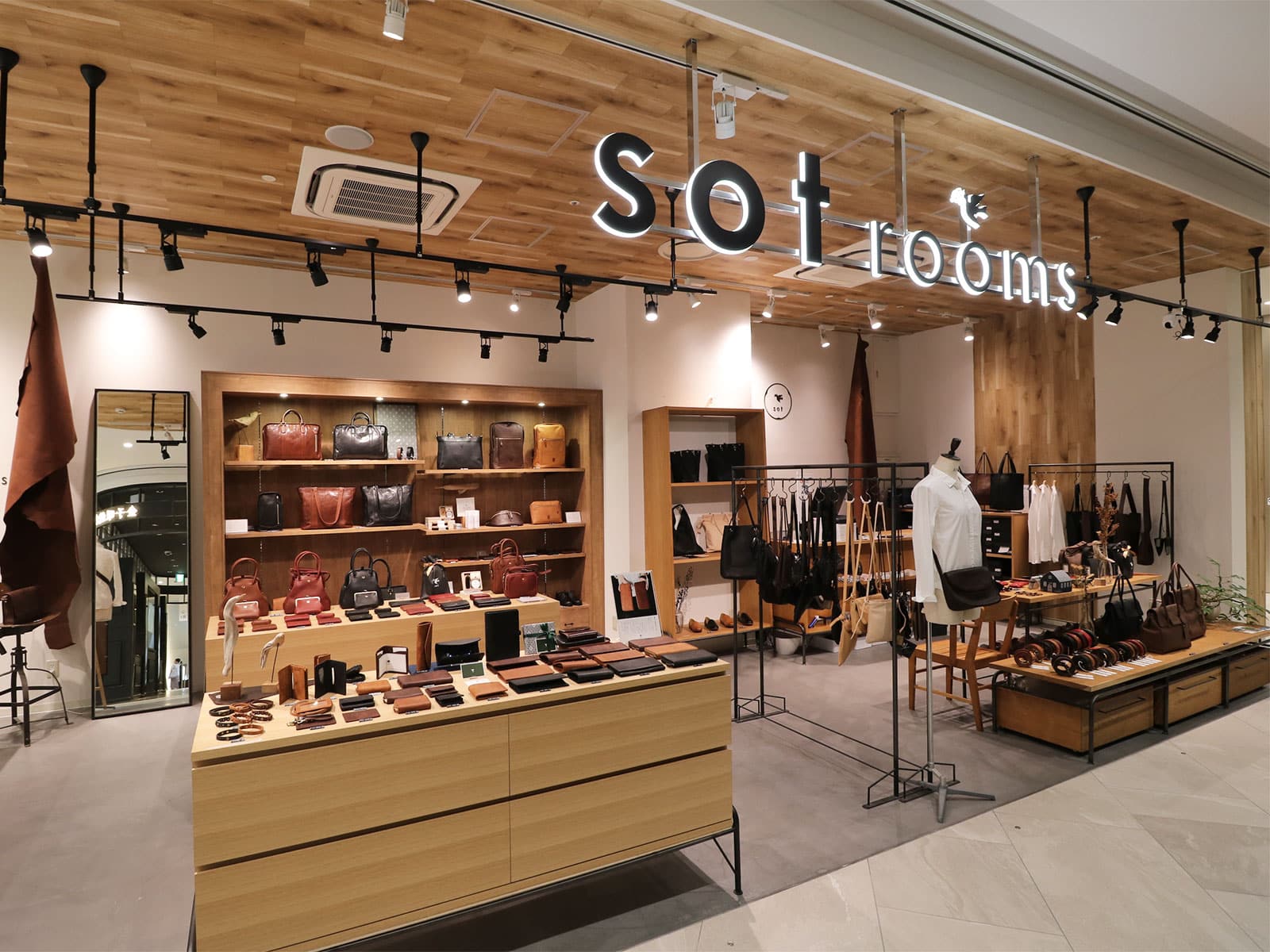 中日ビル店 店舗 写真1